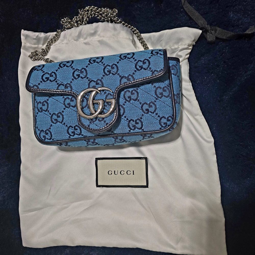 Gucci Blue Monogram Shoulder Bag Gucci GG Marmont Mini Bag in Blue